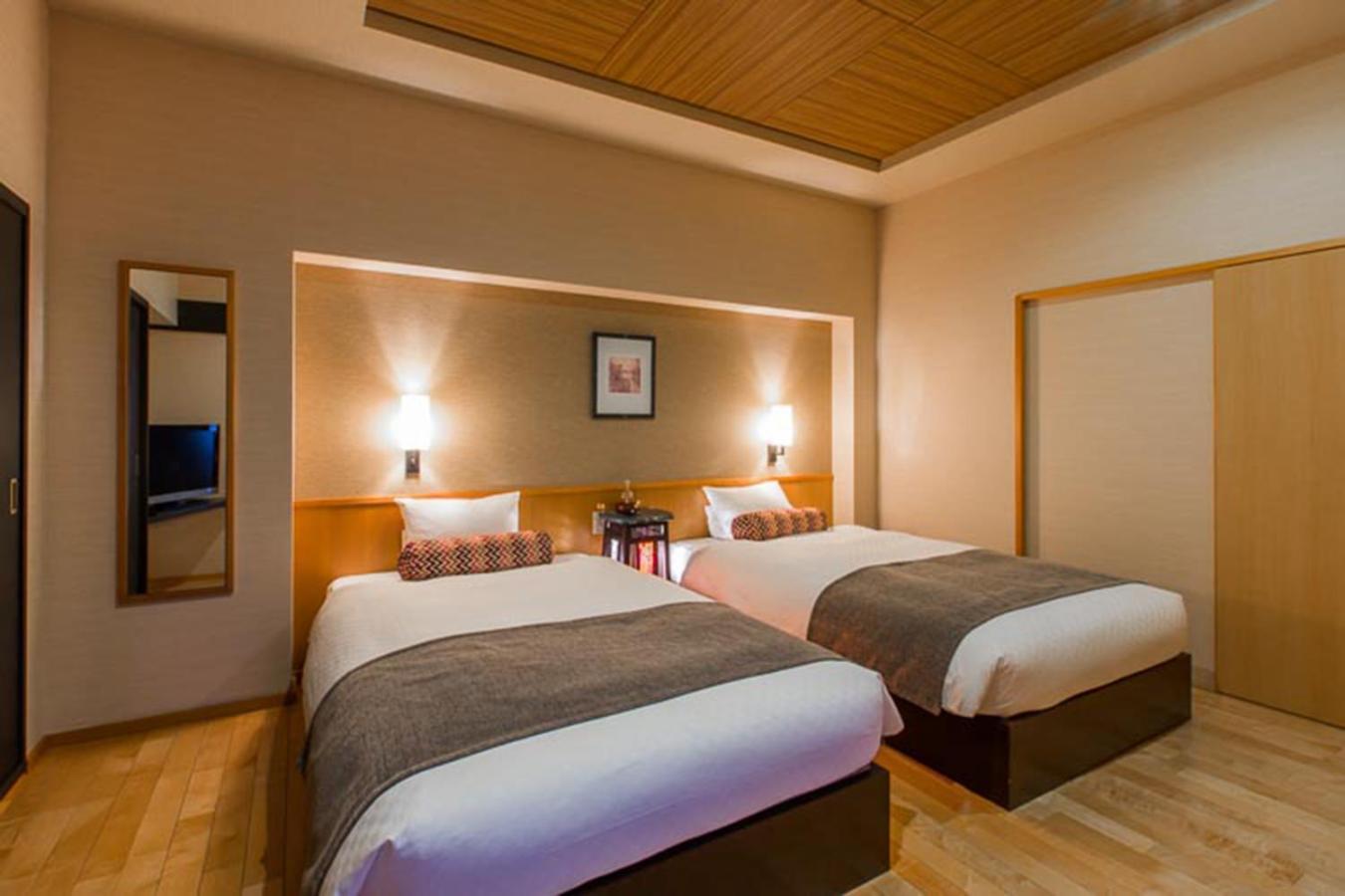 มิงิวะเท โอจิ โคจิ Hotel Tomo ภายนอก รูปภาพ
