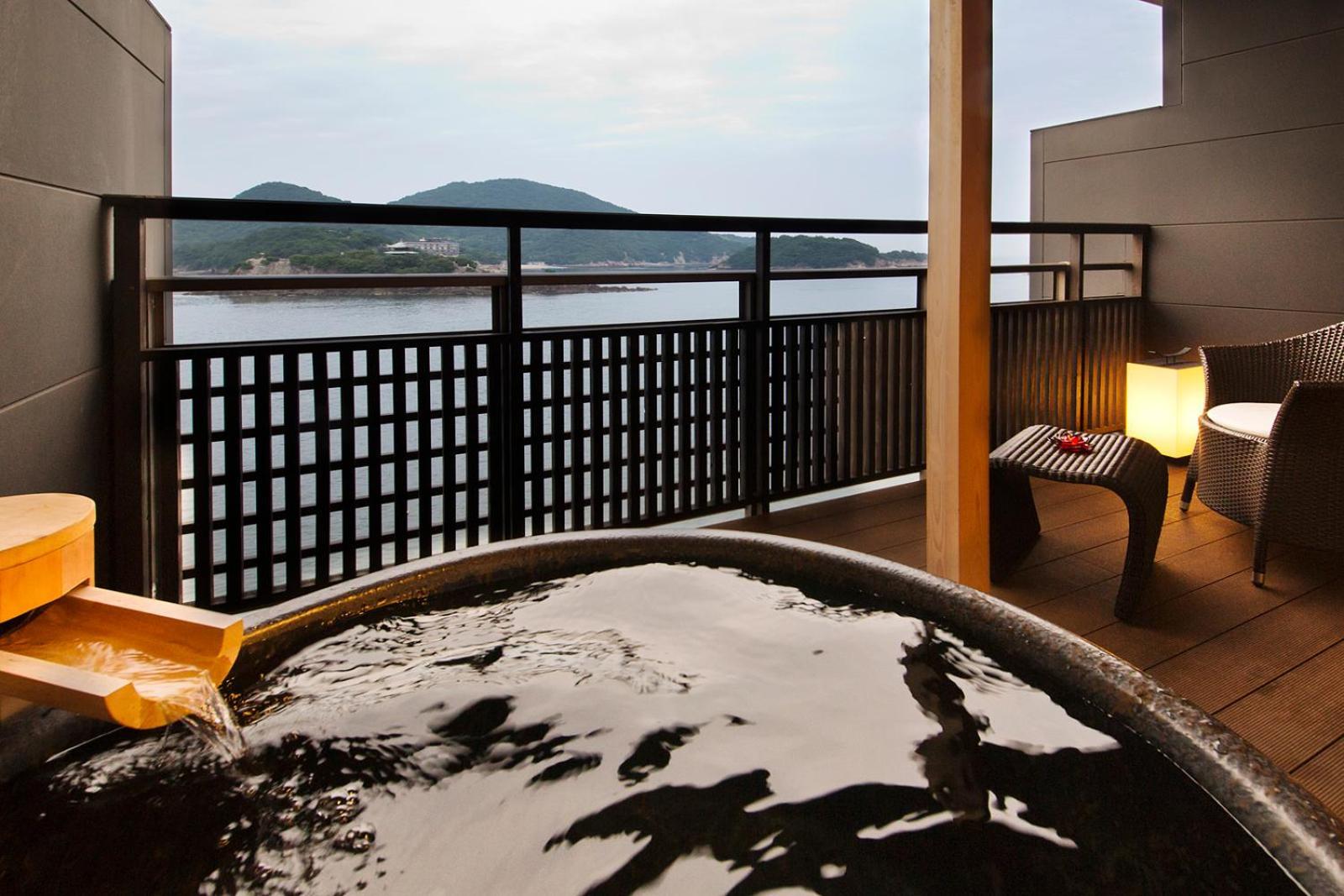 มิงิวะเท โอจิ โคจิ Hotel Tomo ภายนอก รูปภาพ